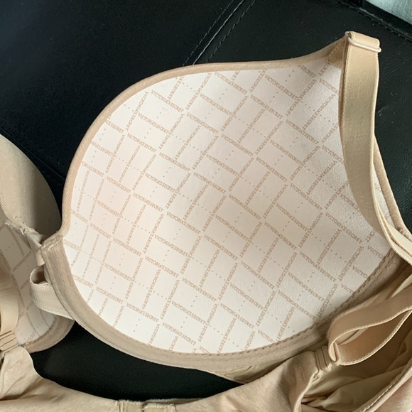 VS Padded Perfect Coverage bra - Picture 4 of 8